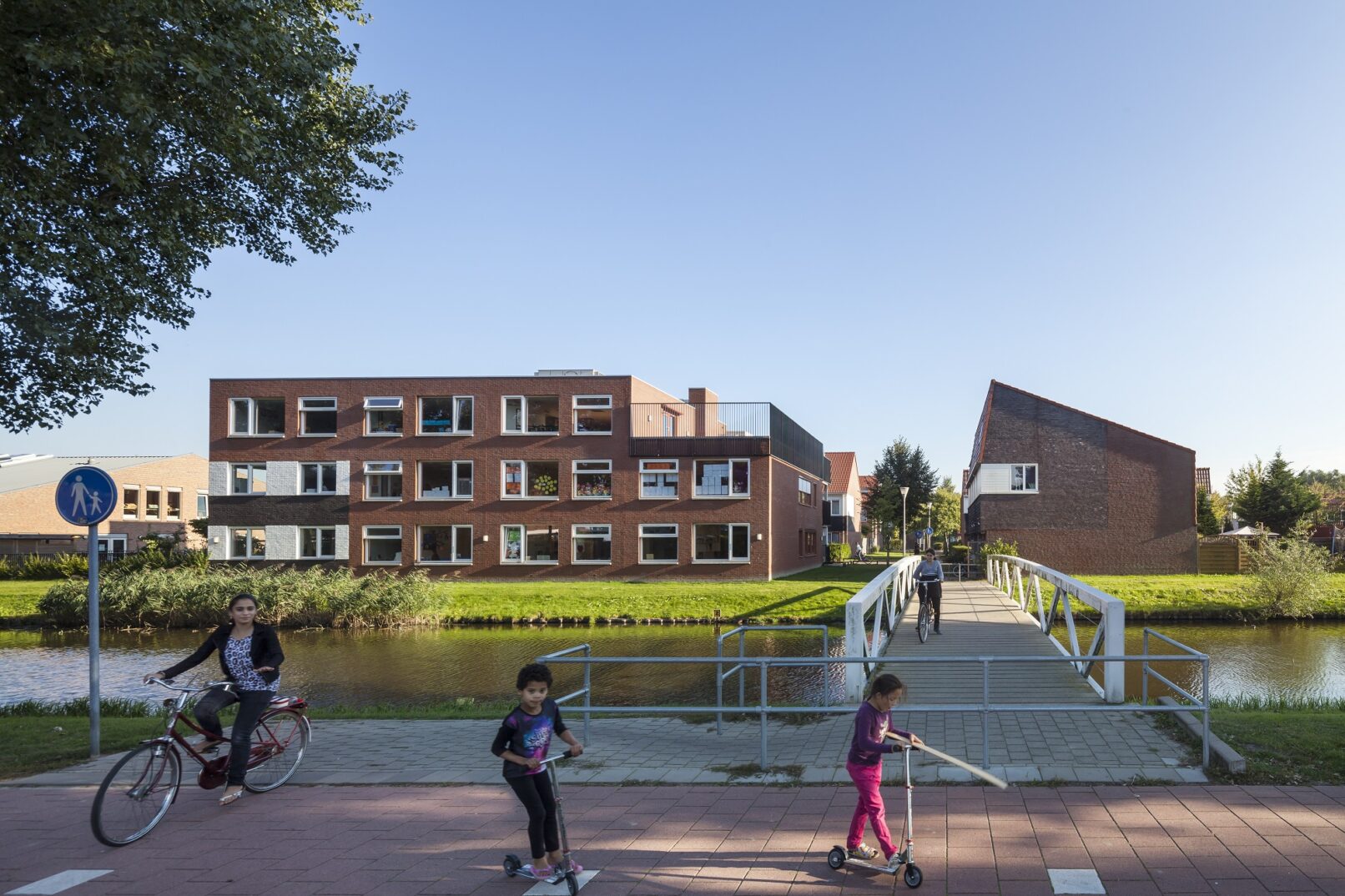 Hans Hoppenbrouwers, woningbouw en kinderopvang, Ypenburg, 2013